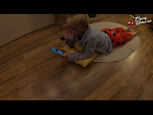 ❤️ پاگل سنہرے بالوں والی چوسنے والی بڑی ڈک چوسنا اور اس پر شیخی - مقعد جنسی ❤❌ مقعد فحش  ️❤